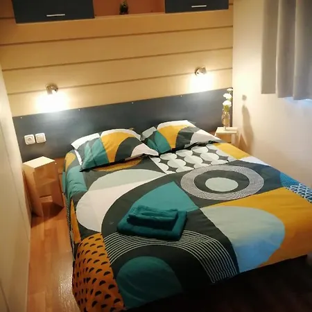 Campsite Mobil 5 Pers Proche D'europa Park E020 Boofzheim